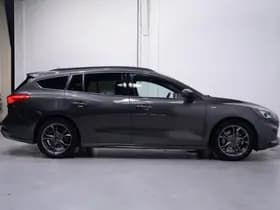 Ford Focus thumbnail 7