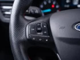 Ford Focus thumbnail 75