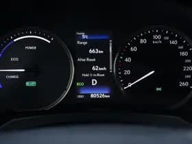 Lexus IS thumbnail 108