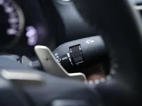 Lexus IS thumbnail 112