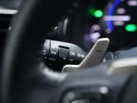 Lexus IS thumbnail 116