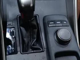 Lexus IS thumbnail 120