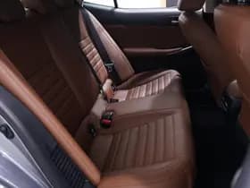 Lexus IS thumbnail 134