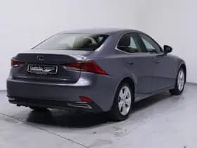 Lexus IS thumbnail 141