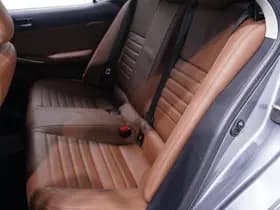 Lexus IS thumbnail 41