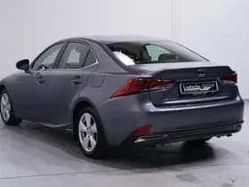 Lexus IS thumbnail 8
