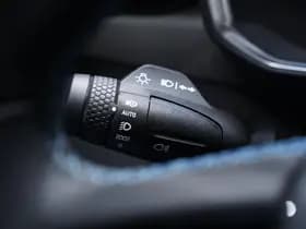 Lynk & Co 01 thumbnail 123