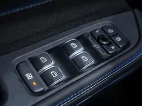 Lynk & Co 01 thumbnail 124