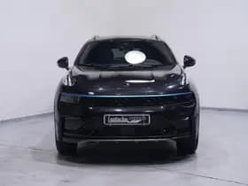 Lynk & Co 01 thumbnail 3