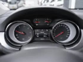 Opel Astra thumbnail 71