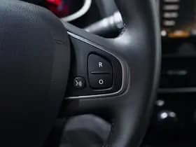 Renault Clio thumbnail 105