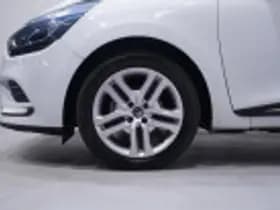 Renault Clio thumbnail 52