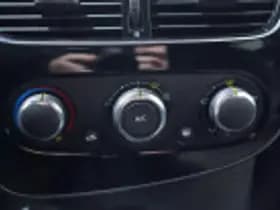 Renault Clio thumbnail 72