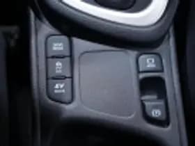 Toyota Yaris thumbnail 68