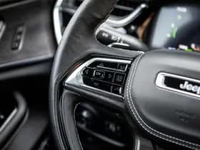 Jeep Grand Cherokee thumbnail 41