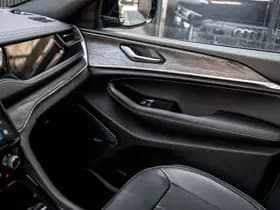 Jeep Grand Cherokee thumbnail 43