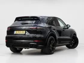 Porsche Cayenne thumbnail 4