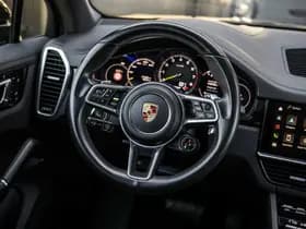 Porsche Cayenne thumbnail 34
