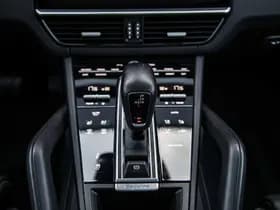 Porsche Cayenne thumbnail 38