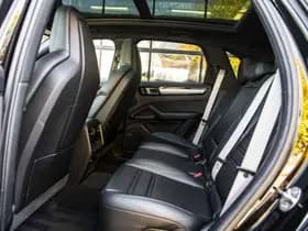 Porsche Cayenne thumbnail 42