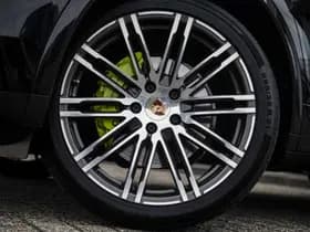 Porsche Cayenne thumbnail 26