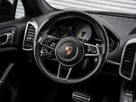 Porsche Cayenne thumbnail 31