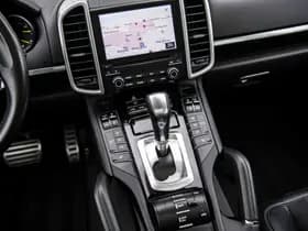 Porsche Cayenne thumbnail 37
