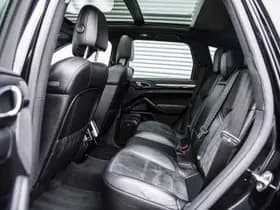 Porsche Cayenne thumbnail 41