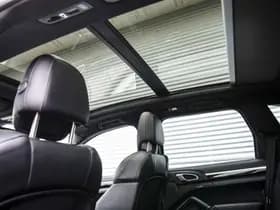 Porsche Cayenne thumbnail 7