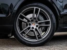 Porsche Cayenne thumbnail 22