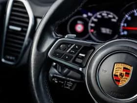Porsche Cayenne thumbnail 39