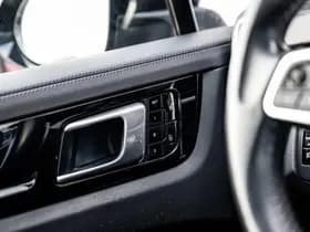 Porsche Cayenne thumbnail 41