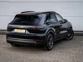 Porsche Cayenne thumbnail 48