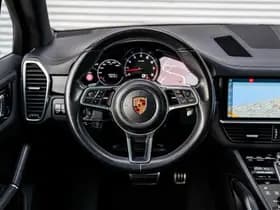 Porsche Cayenne thumbnail 8