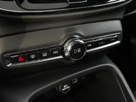Volvo XC40 thumbnail 24
