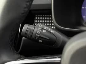 Volvo XC40 thumbnail 40