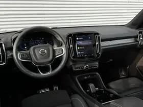 Volvo XC40 thumbnail 5