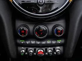 MINI Cabrio thumbnail 36