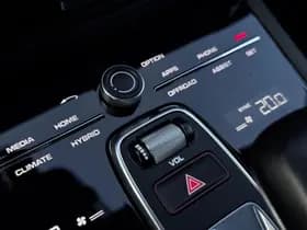 Porsche Cayenne thumbnail 36