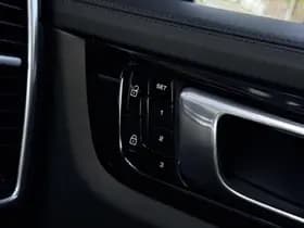 Porsche Cayenne thumbnail 58