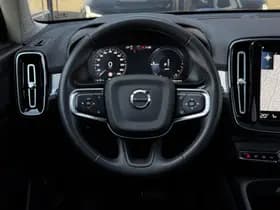 Volvo XC40 thumbnail 10