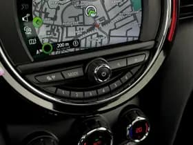 MINI Cooper thumbnail 26