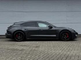 Porsche Taycan thumbnail 19