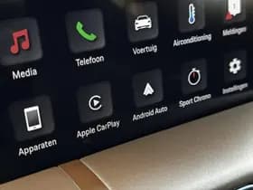 Porsche Taycan thumbnail 23