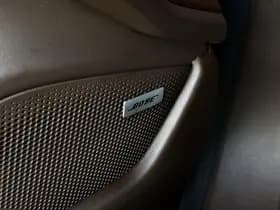 Porsche Taycan thumbnail 34