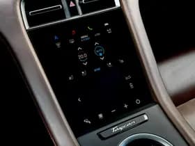 Porsche Taycan thumbnail 35