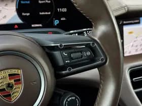 Porsche Taycan thumbnail 46