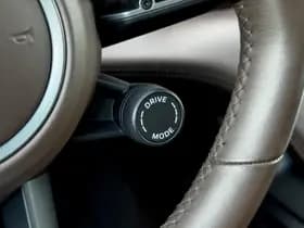 Porsche Taycan thumbnail 48