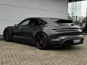 Porsche Taycan thumbnail 51