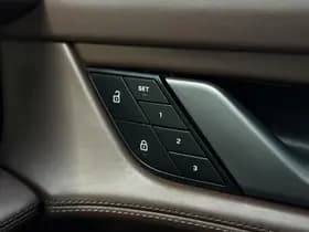 Porsche Taycan thumbnail 55